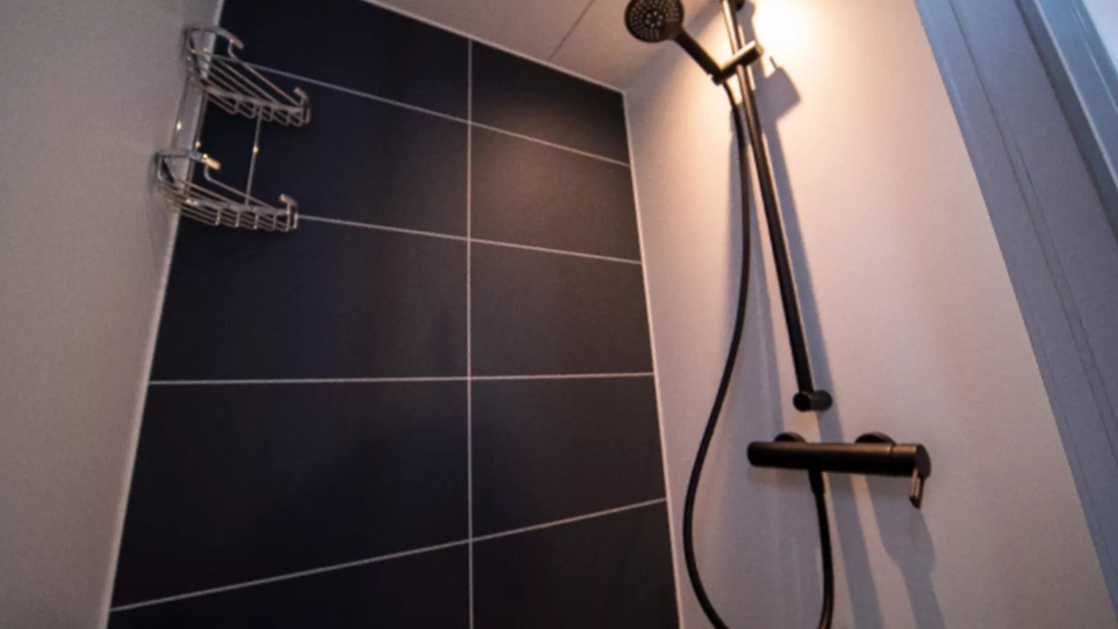 Floating in Heeg-Badkamer