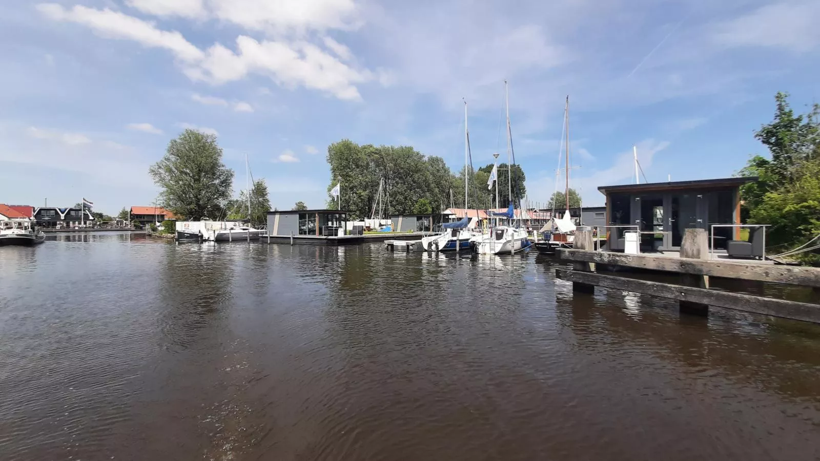 Floating in Heeg-Waterzicht