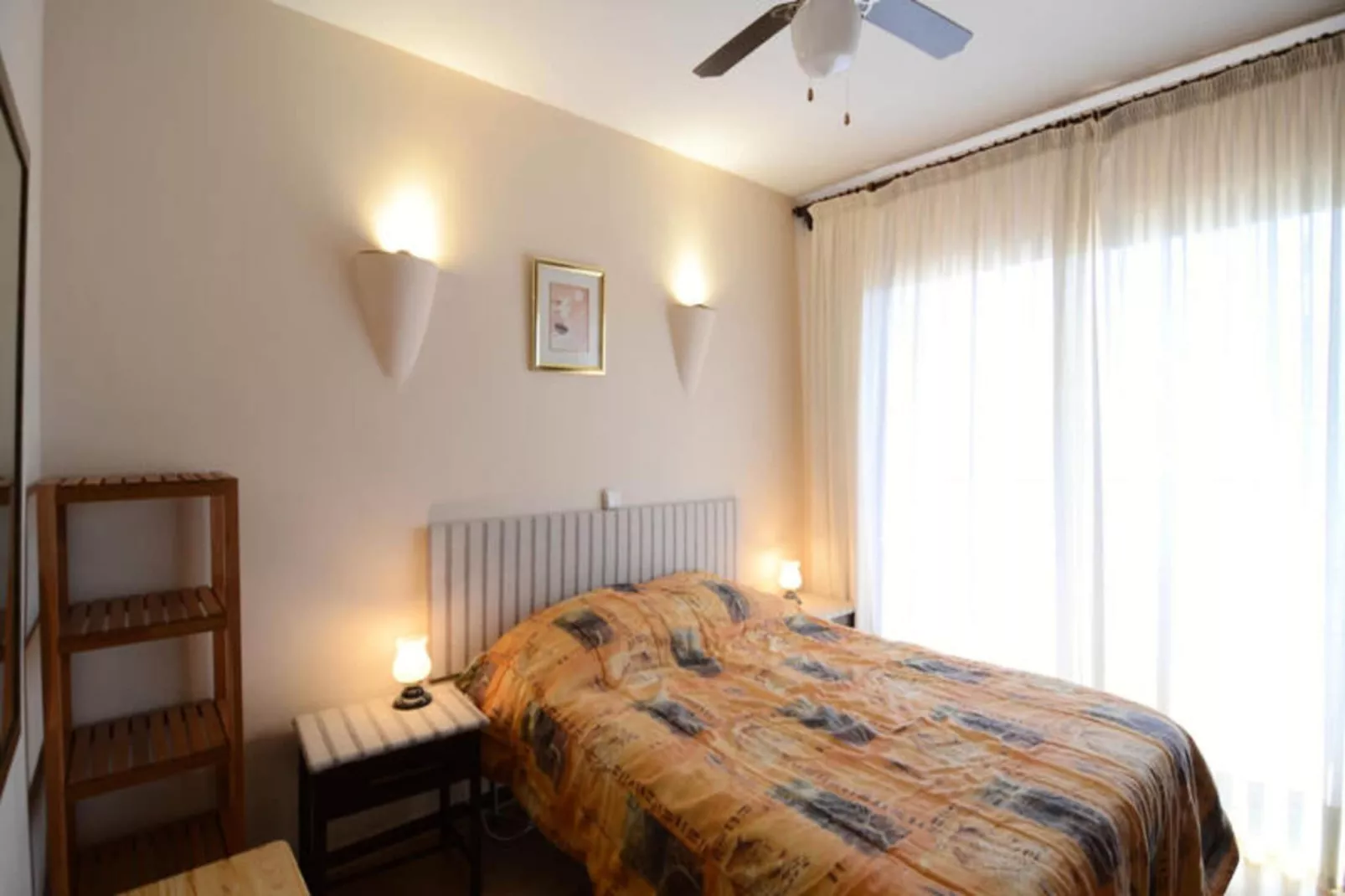 Appartements à L'Estartit-Buitenkant zomer