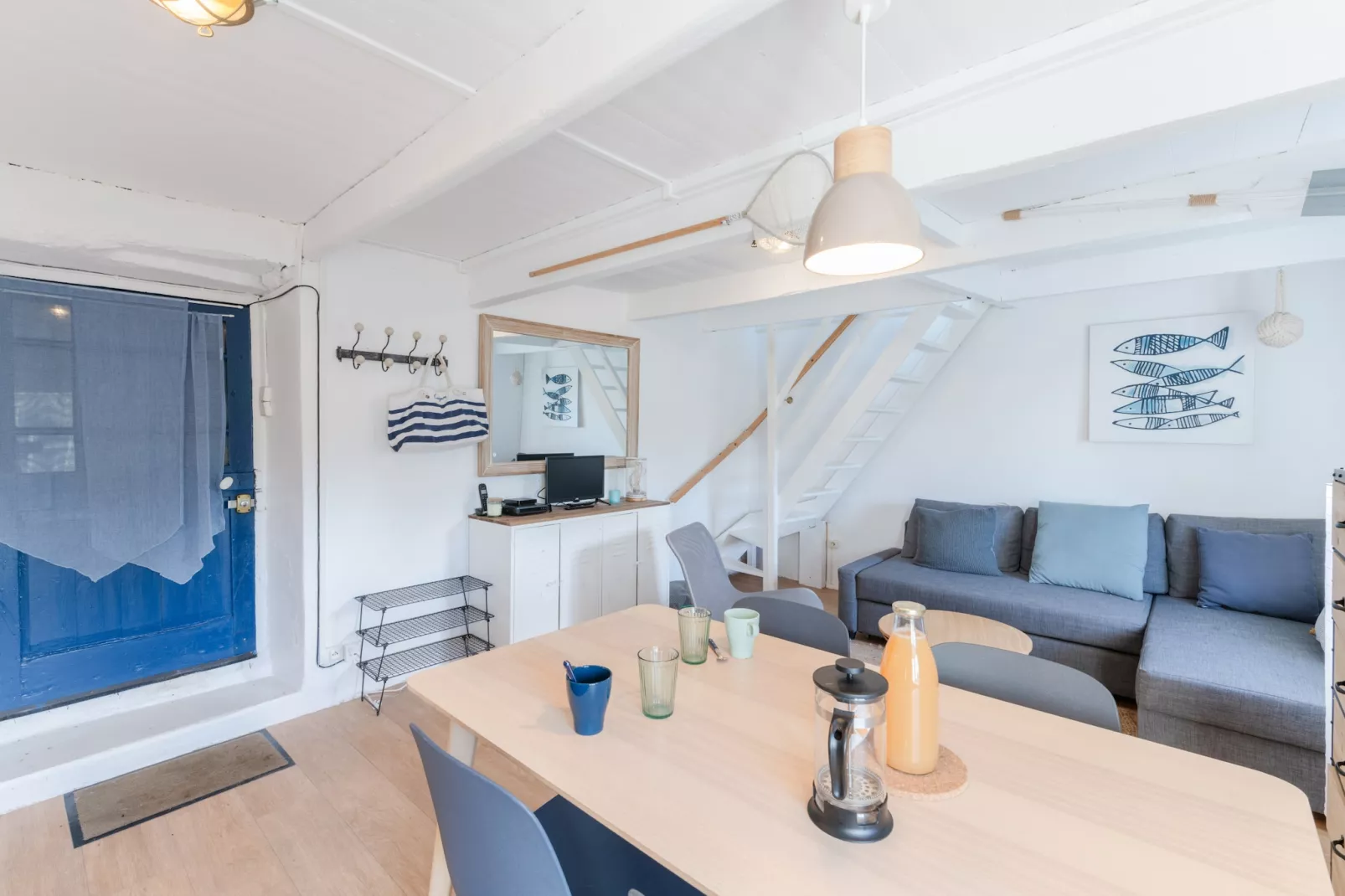 TY PENTY - Porspoder-Woonkamer