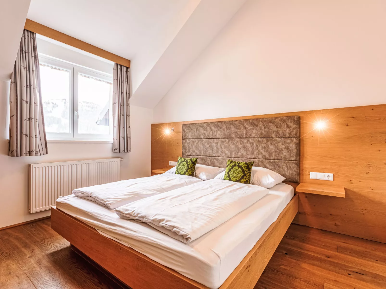 Mit 2 Schlafzimmer-Binnen