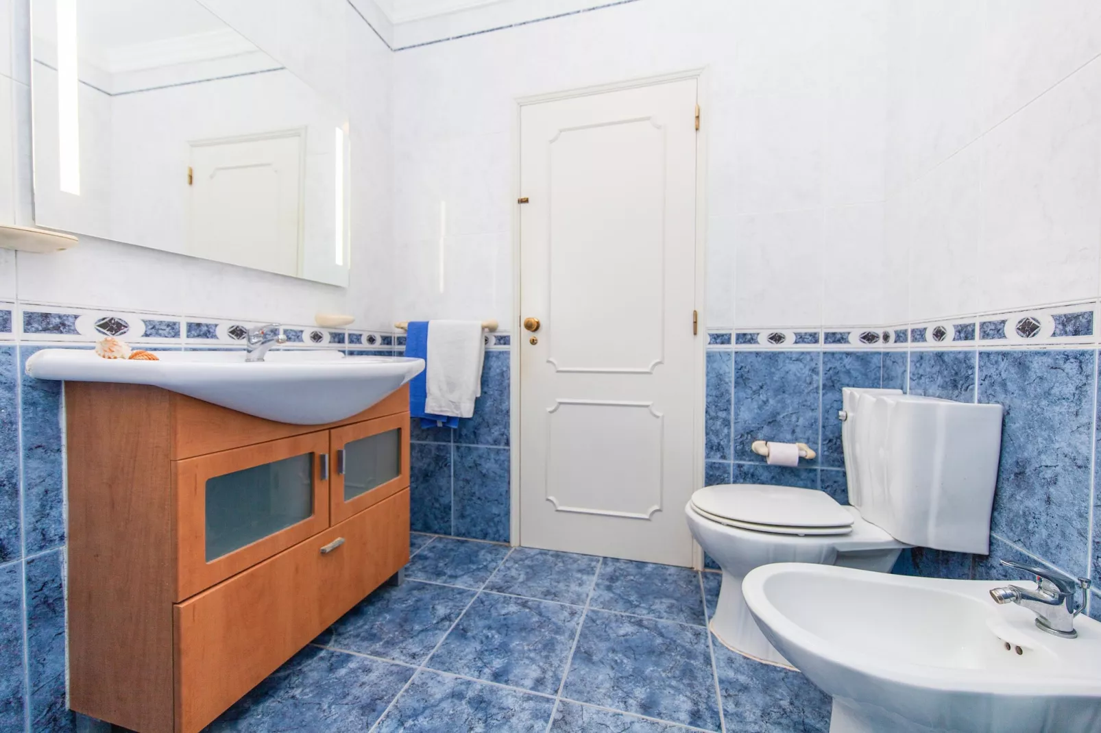 Villa Paloma-Badkamer