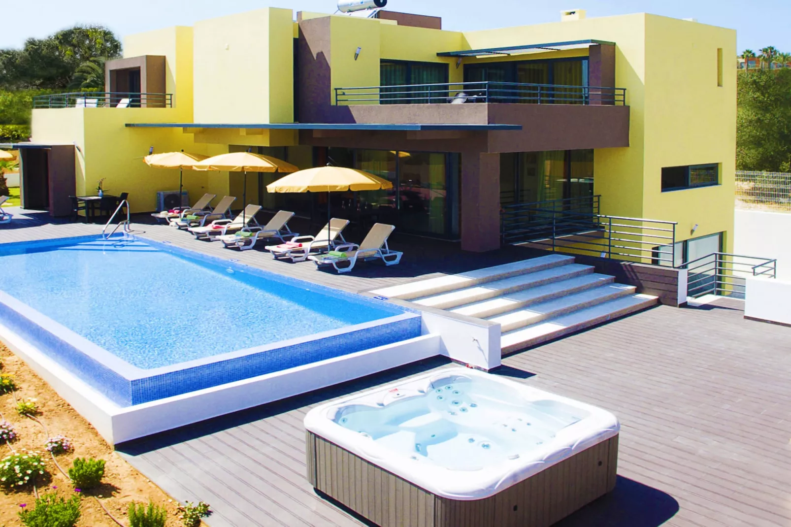 poolofhouse