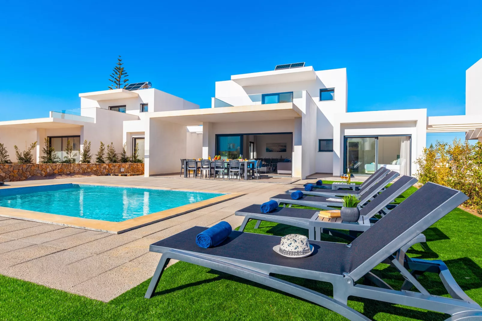 poolofhouse