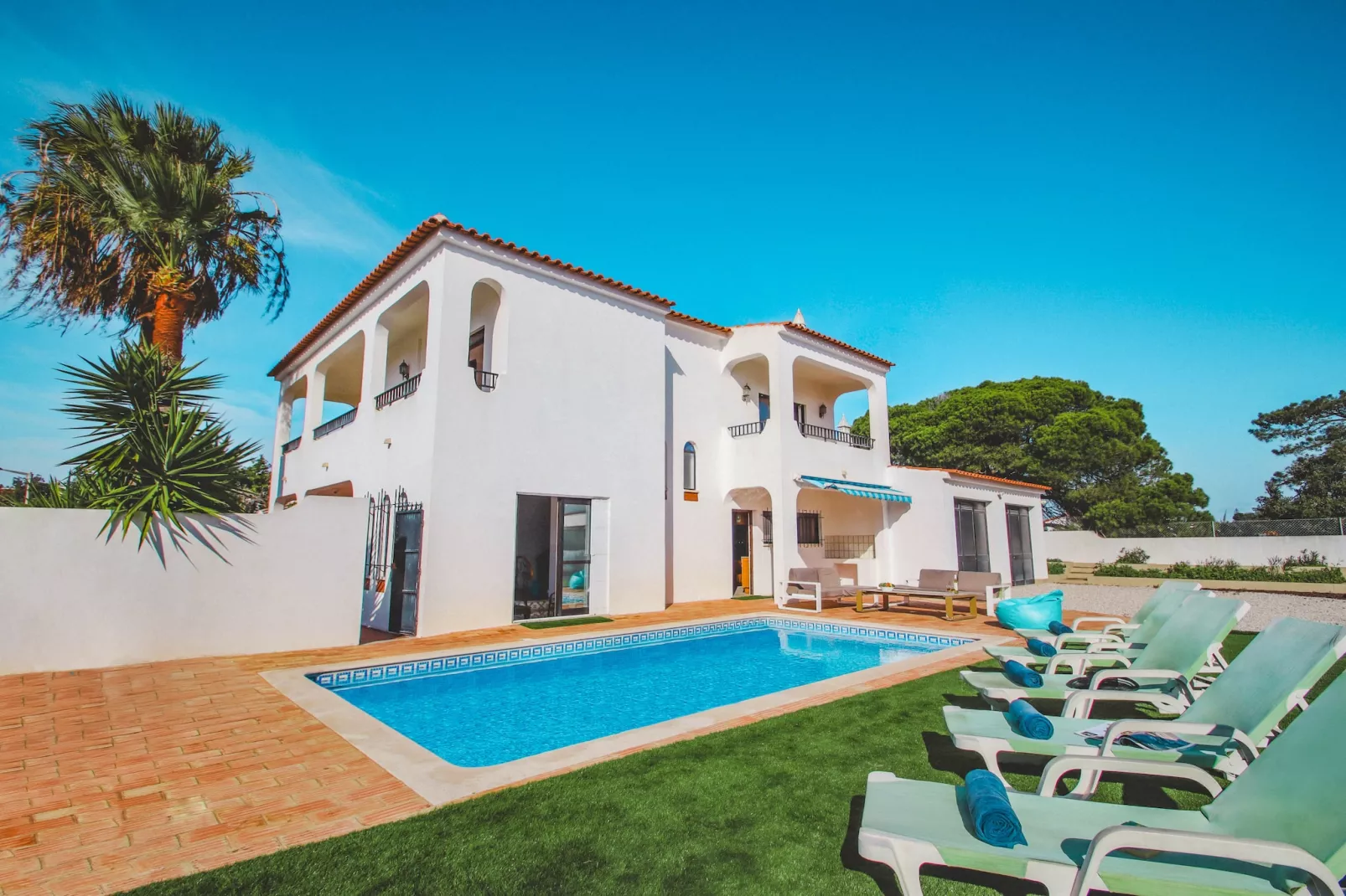 poolofhouse
