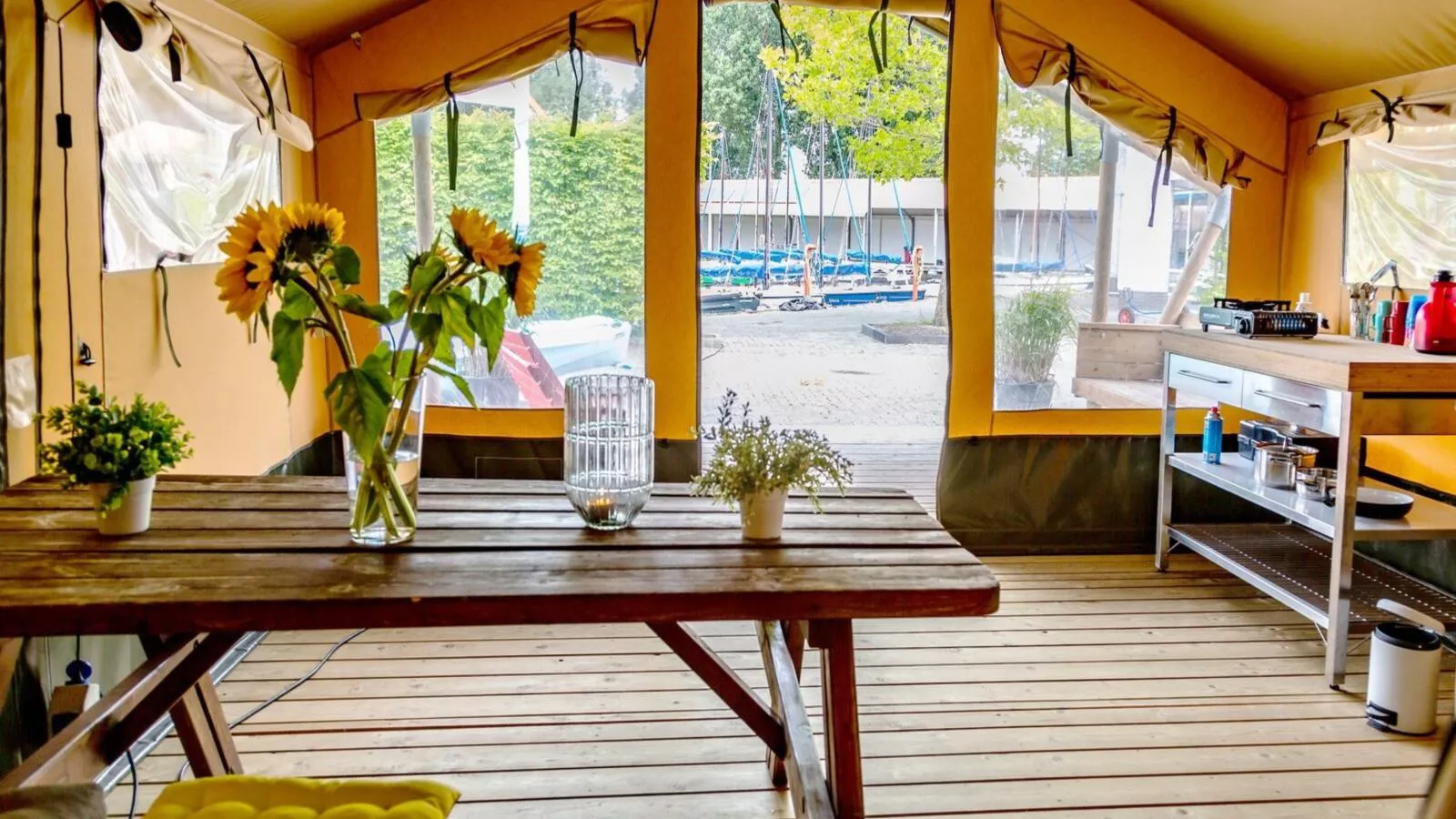 Safaritent in Heeg-Binnen