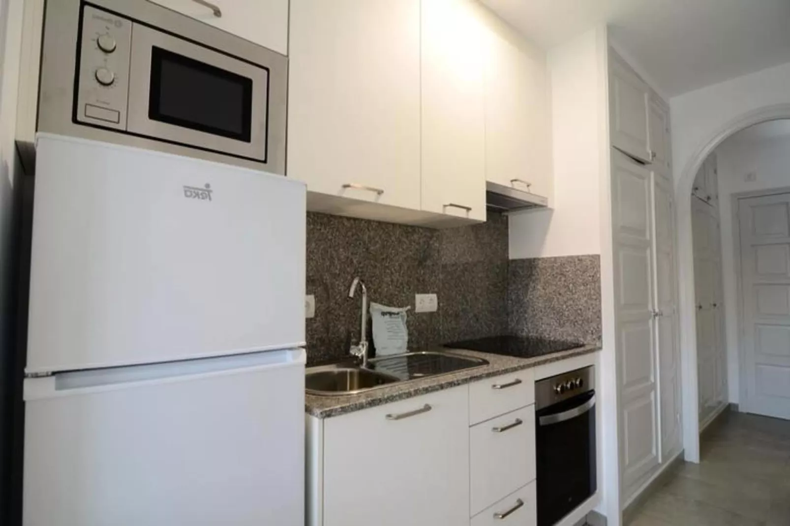 Appartements à L'Estartit-Buitenkant zomer