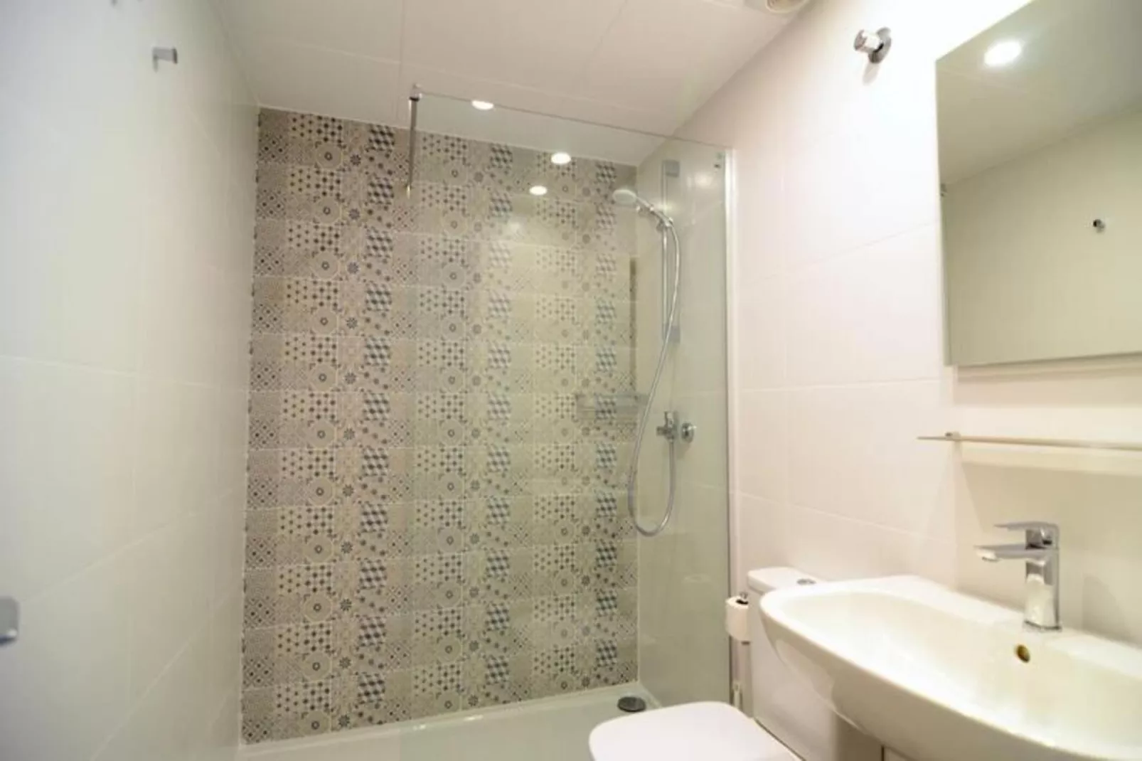 Appartements à L'Estartit-Buitenkant zomer