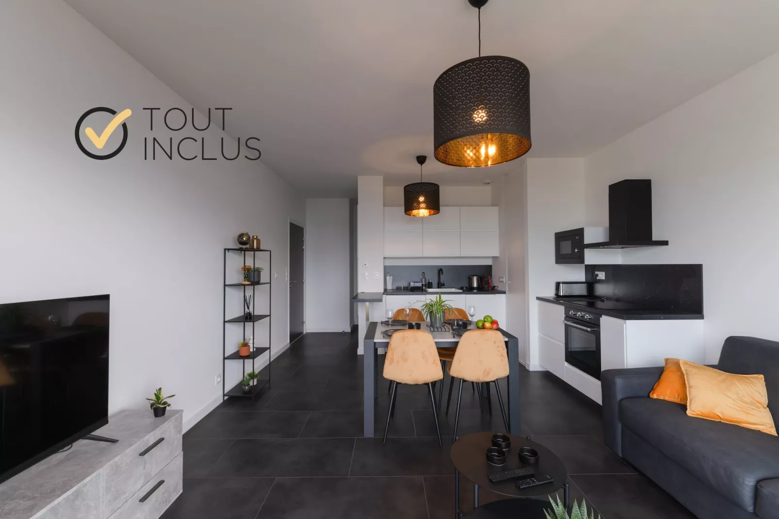 TY FOUR - Porspoder-Eetkamer