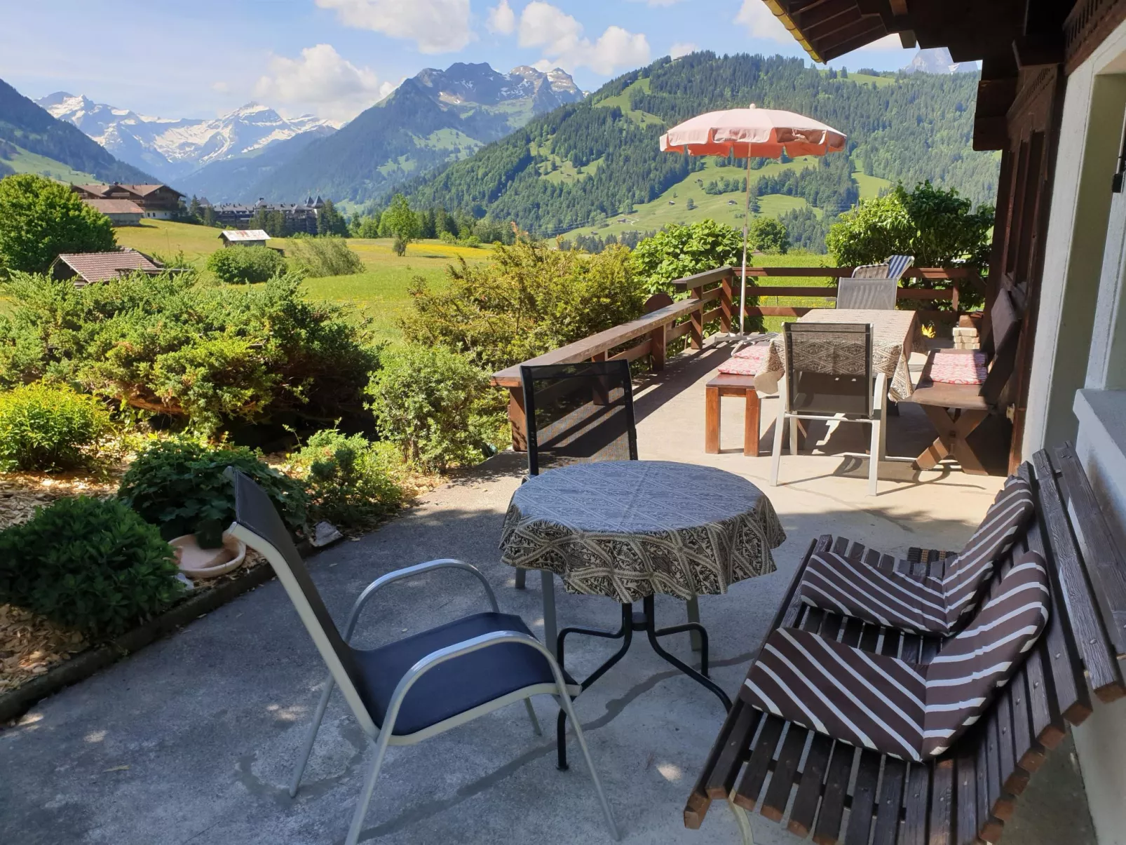 Aerneli, Chalet-Binnen