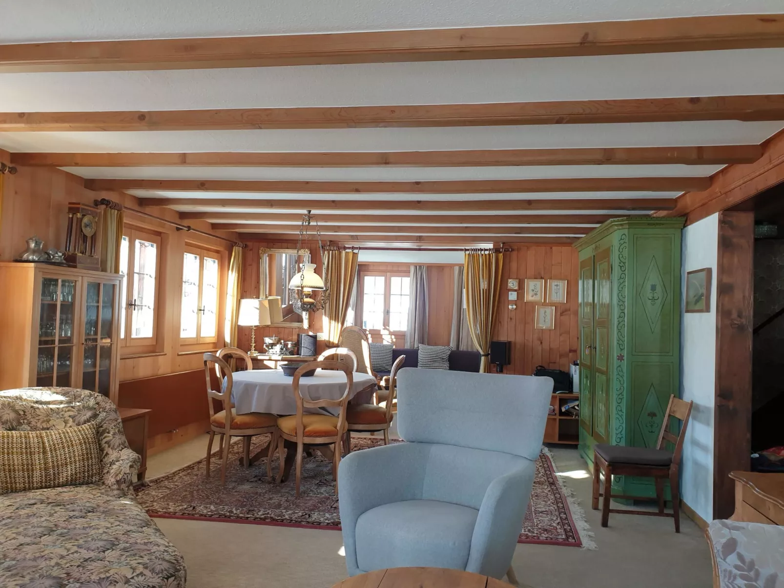 Aerneli, Chalet-Binnen