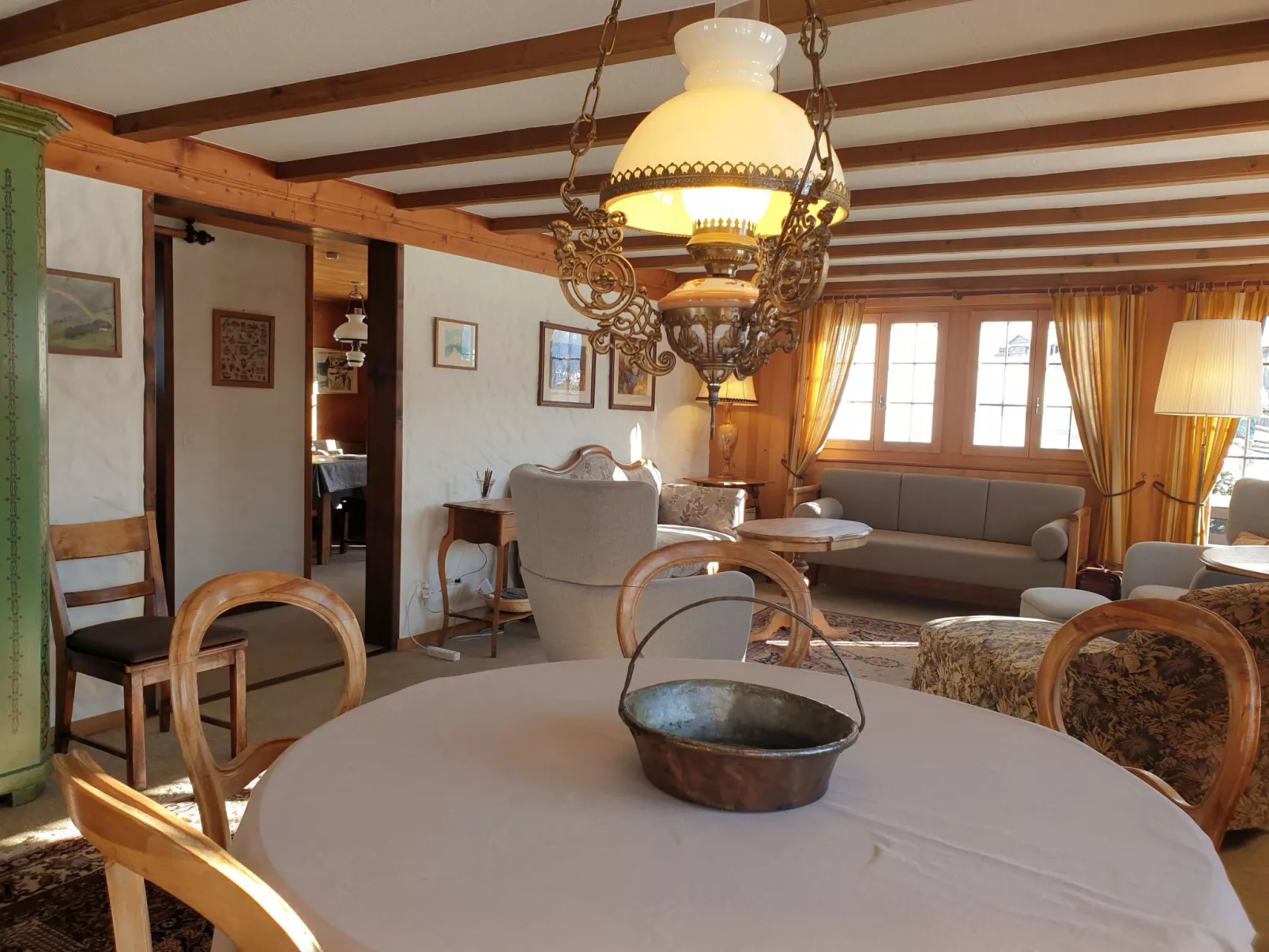 Aerneli, Chalet-Buiten