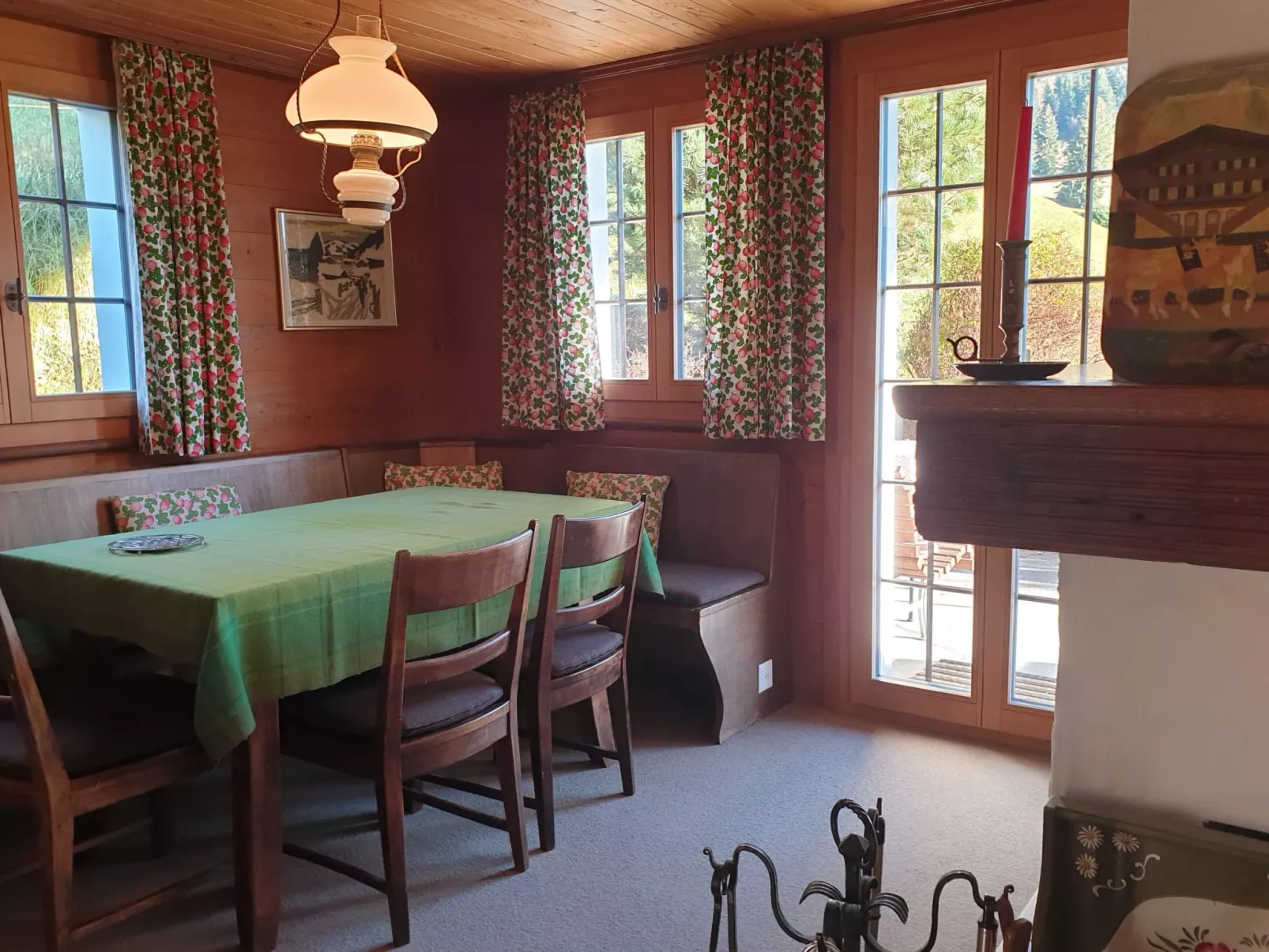 Aerneli, Chalet-Binnen