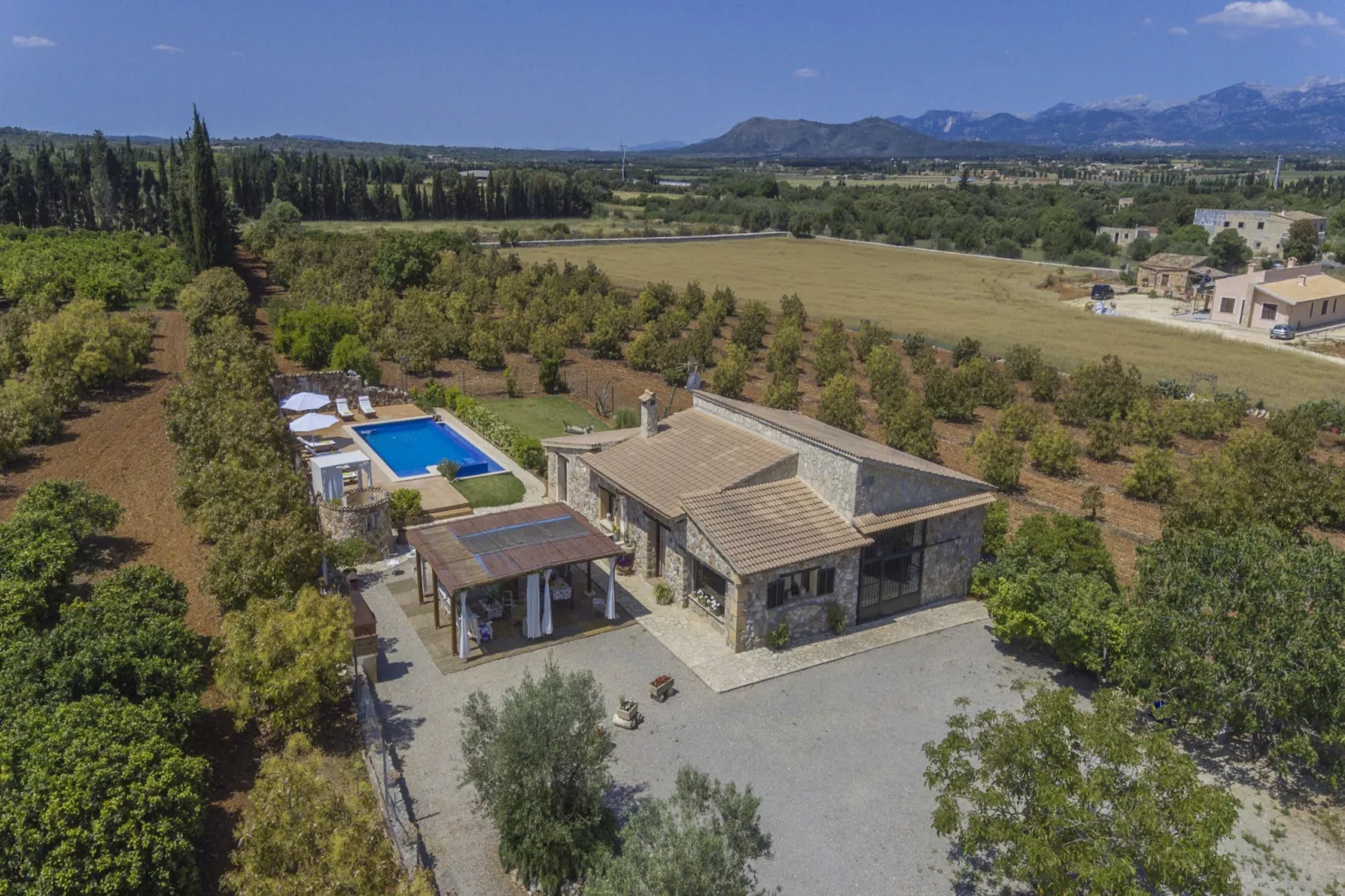 YourHouse Es Moyà des Pins, chalet with views to S-Buitenlucht