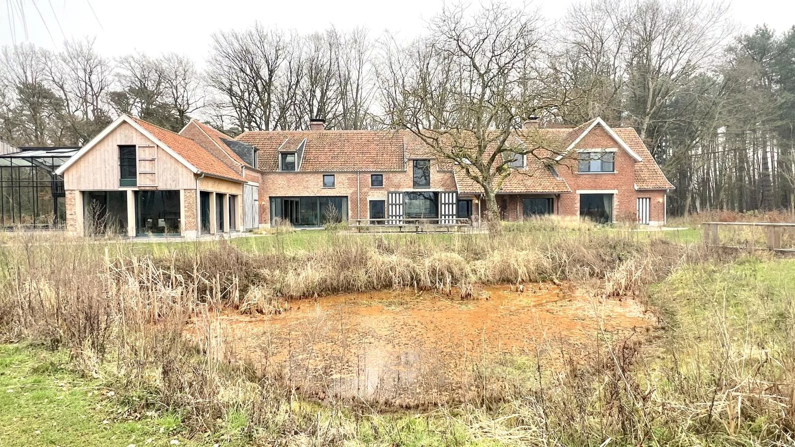 Villa Lactea-Buitenkant zomer