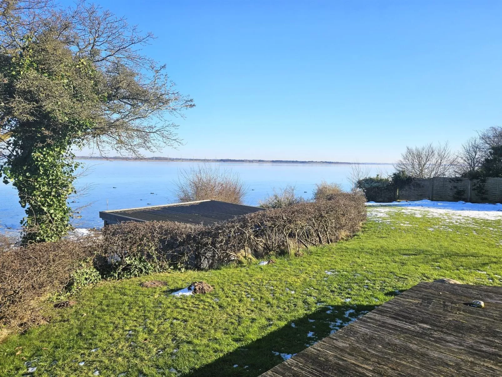 "Titta" - 10m to the inlet-Buiten