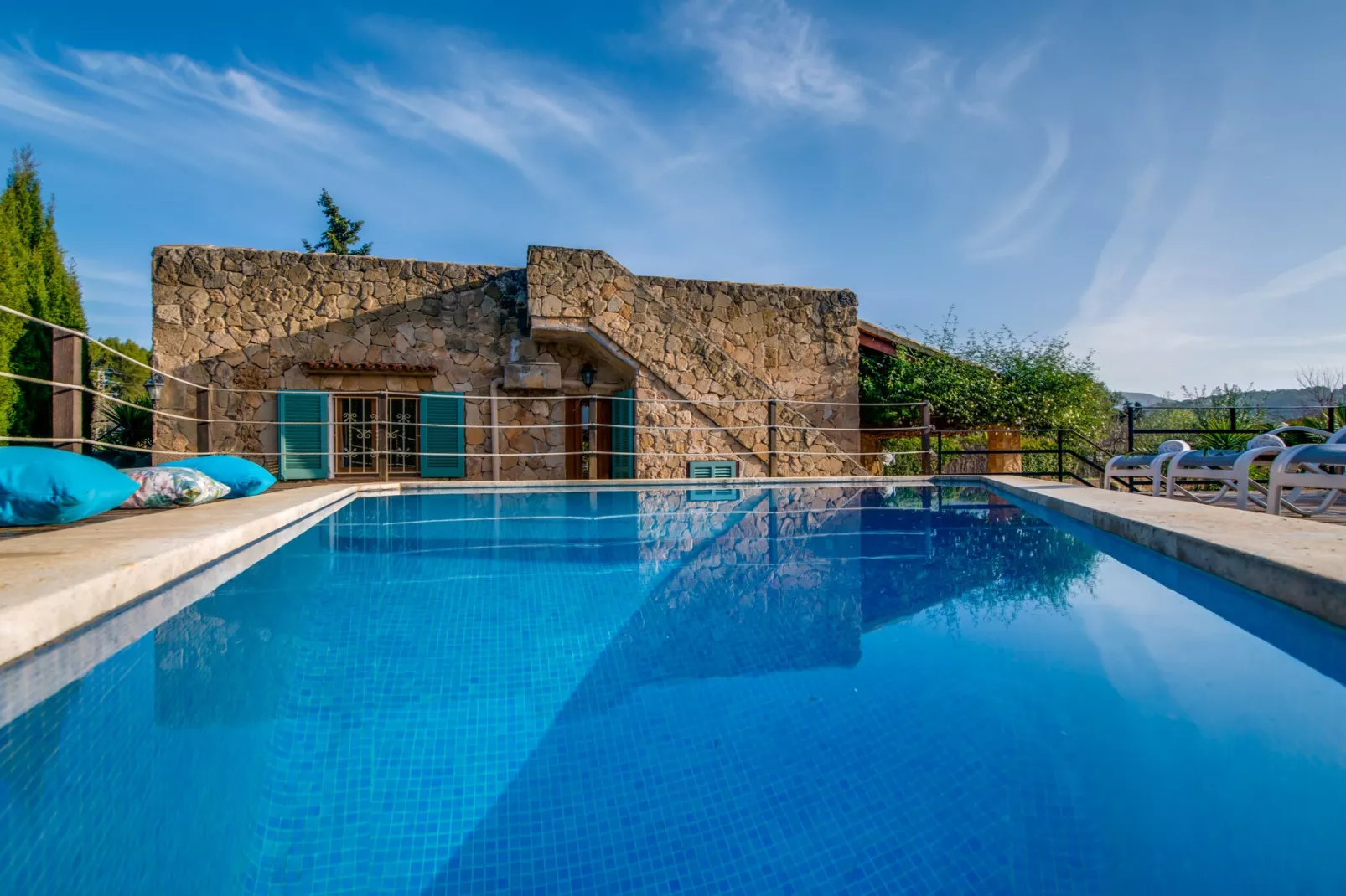 poolofhouse