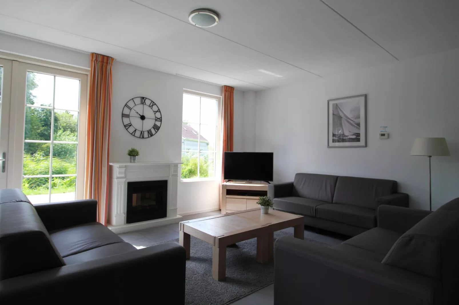 Beach Resort Makkum 32-Woonkamer