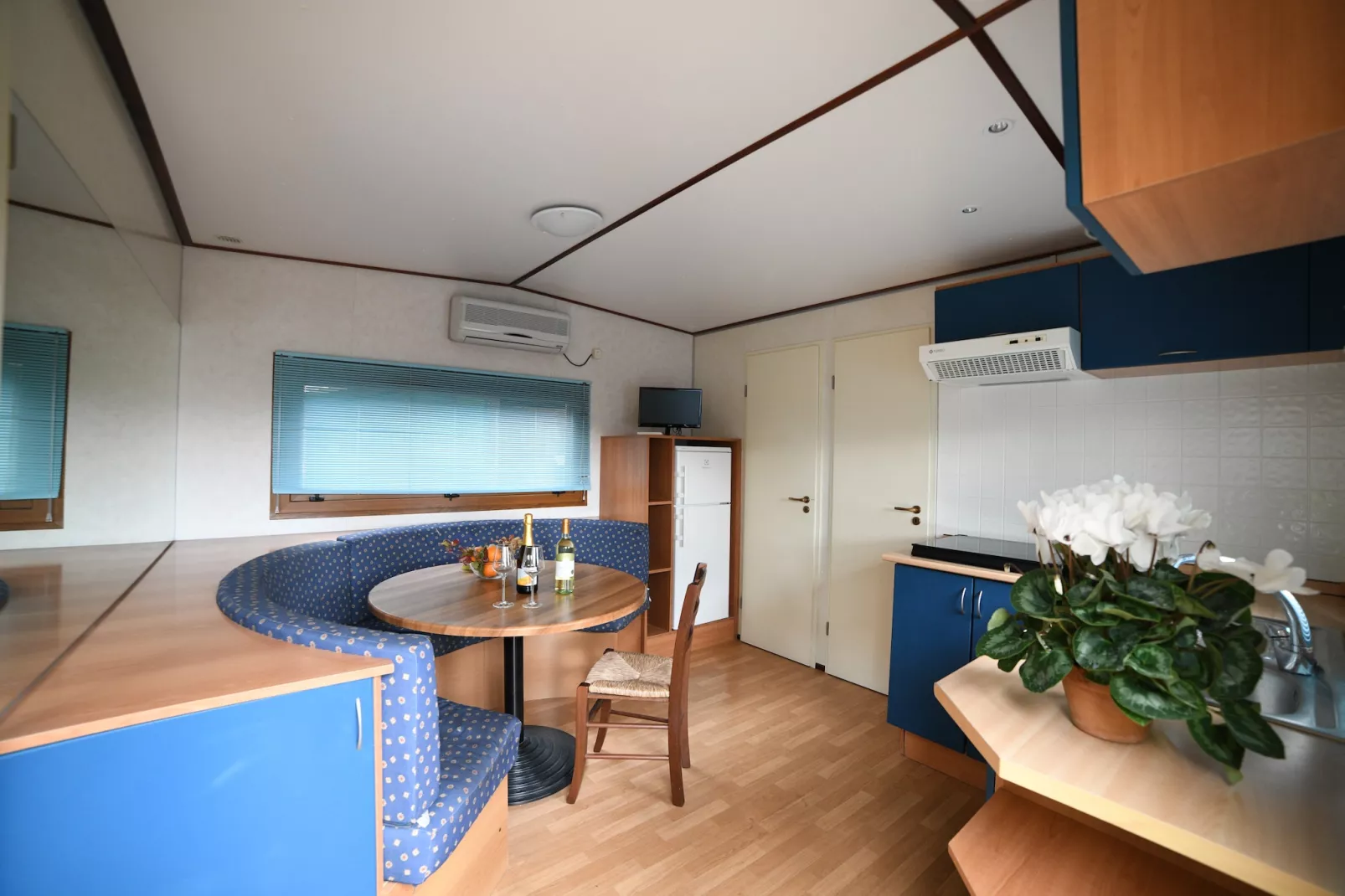 C´Era una Volta - APARTMENTS TYPE B - Two Room APT - 5 Pax - B5-Woonkamer