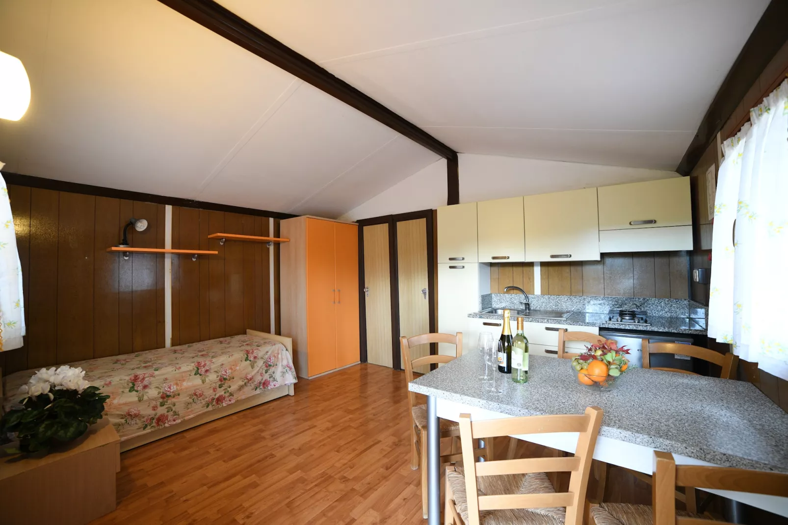 C´Era una Volta Mobile Home TYPE B- C2/3 Pax - MH-Woonkamer