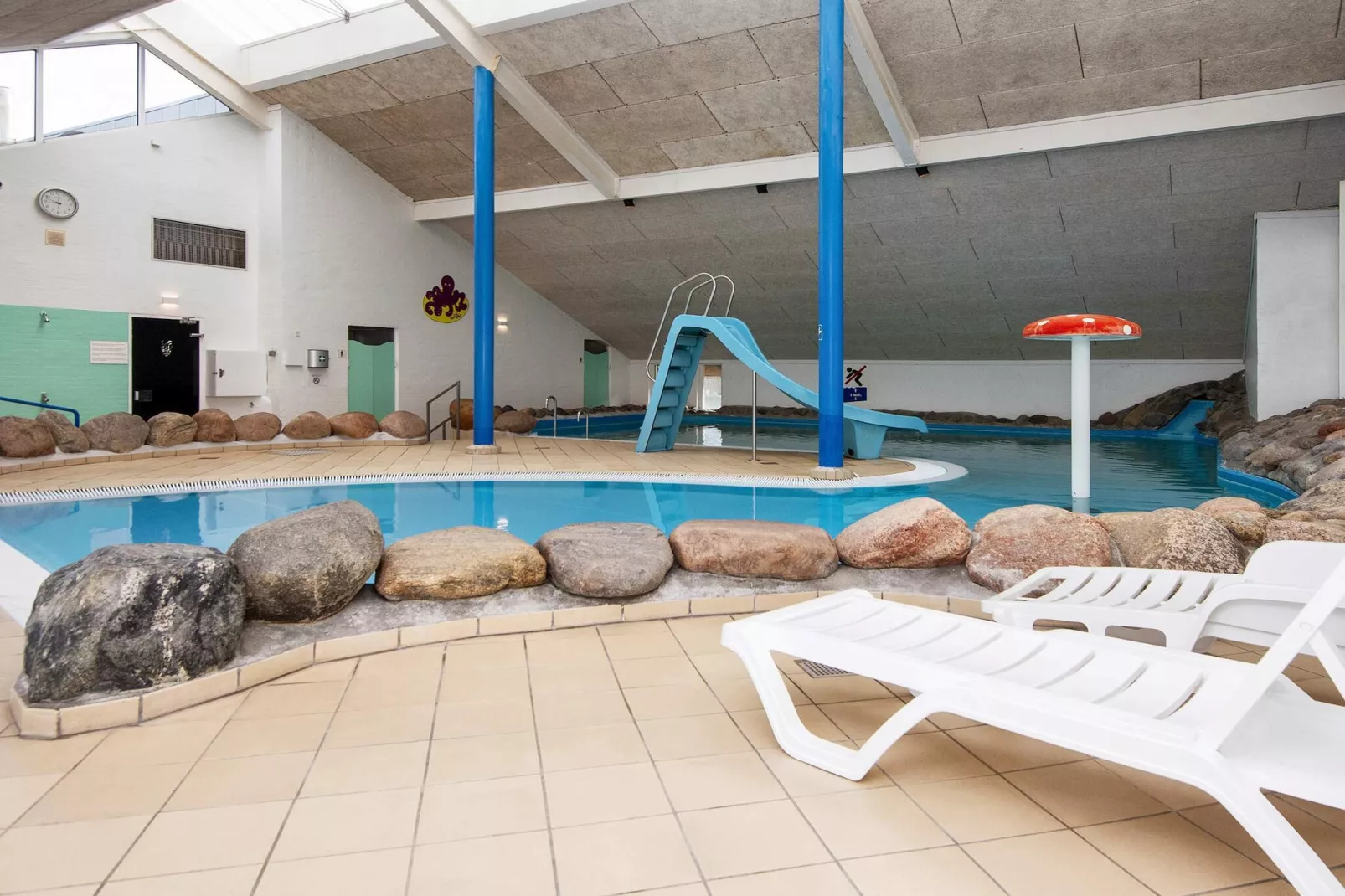 3 room,2 levels-Niet-getagd