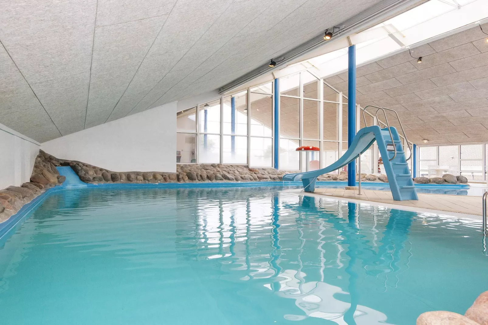 3 room,2 levels-Niet-getagd