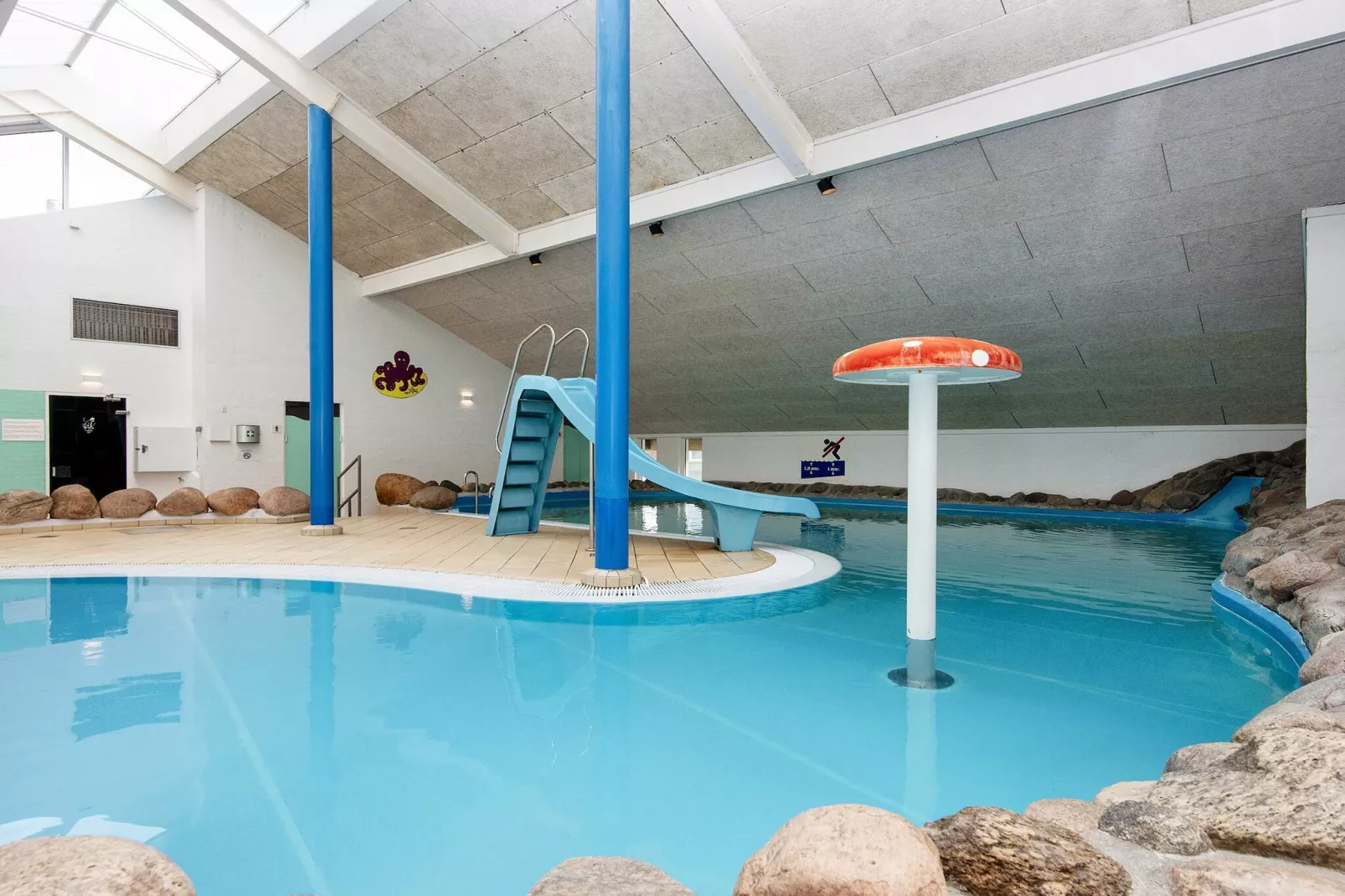 3 room,2 levels-Niet-getagd