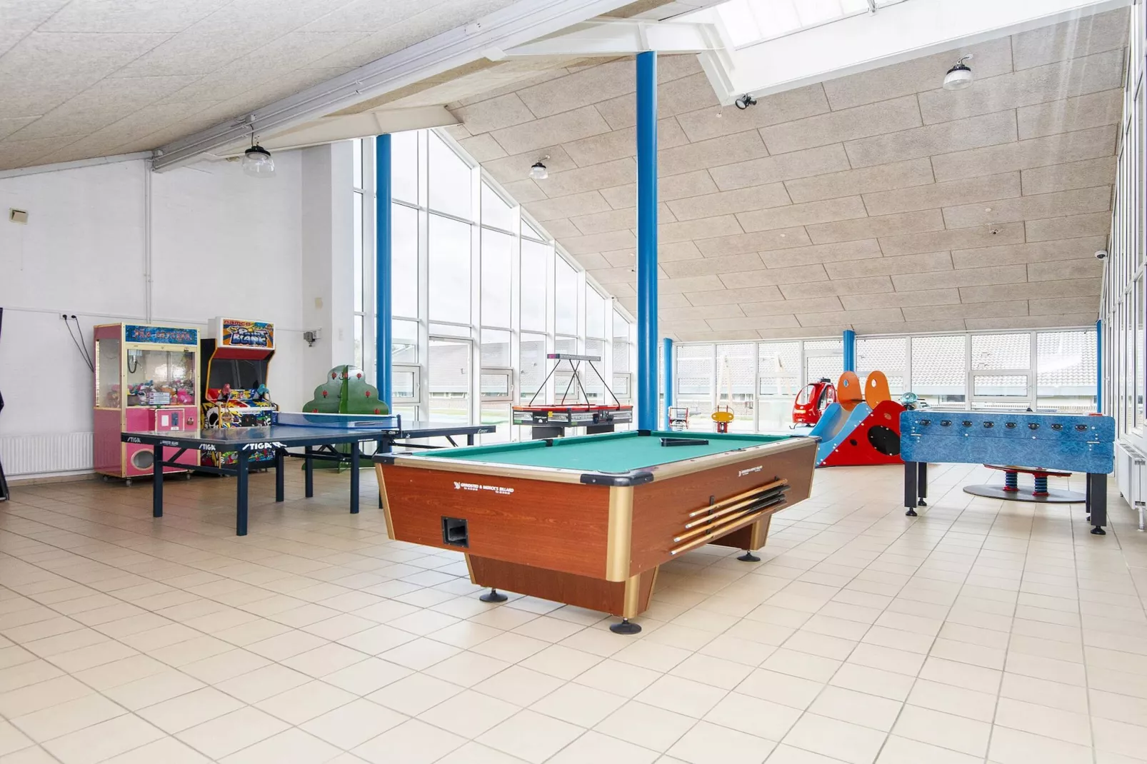 3 room,2 levels-Niet-getagd