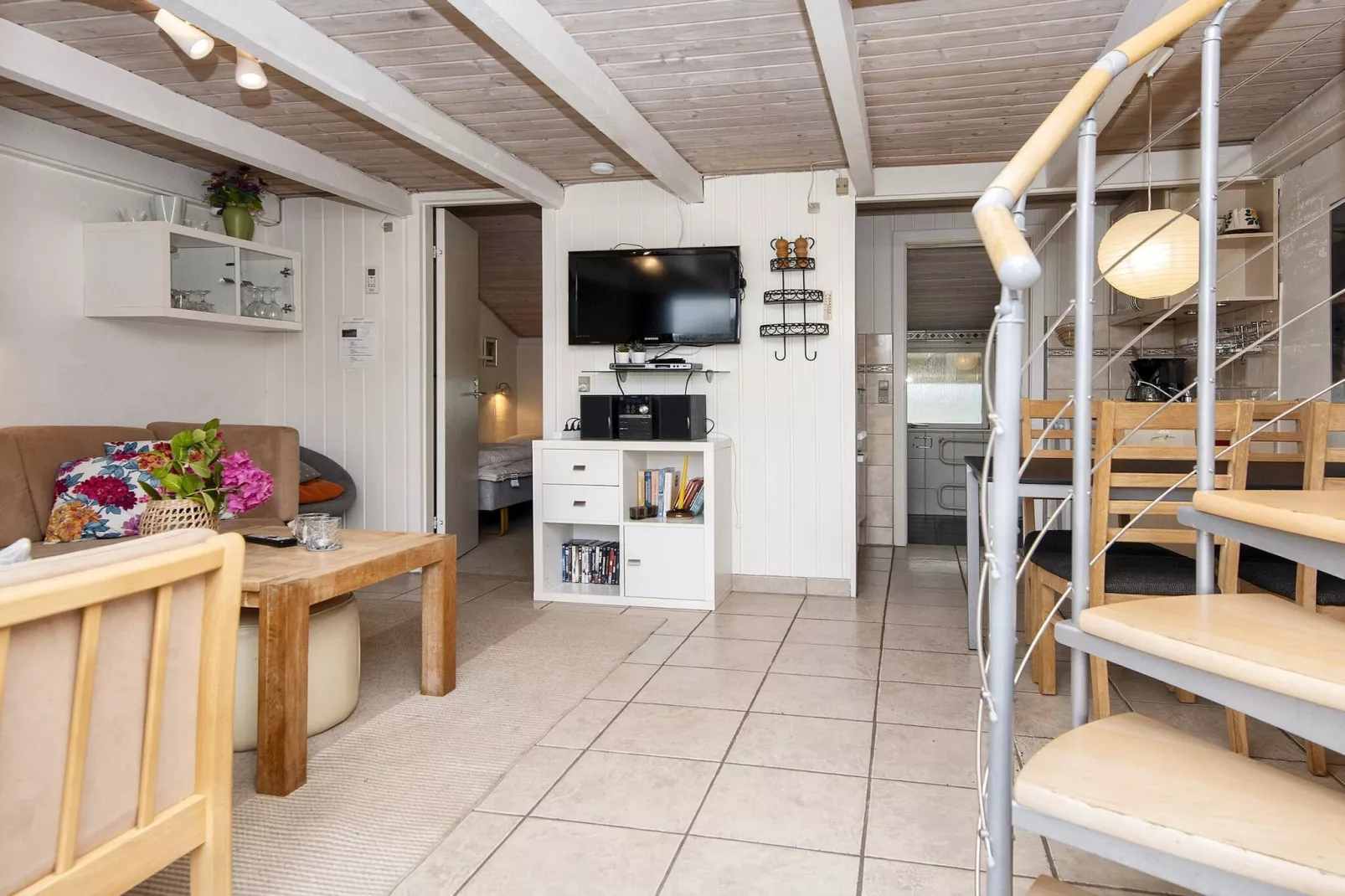 3 room,2 levels,dishwasher-Binnen