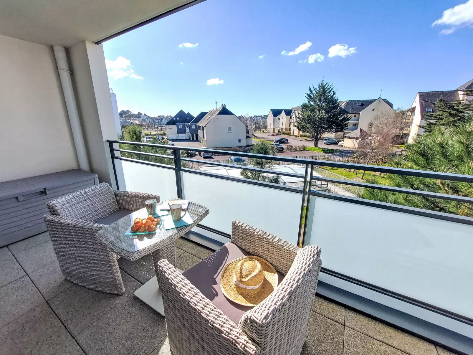 Grand Balcon, Piscine et proche du Port