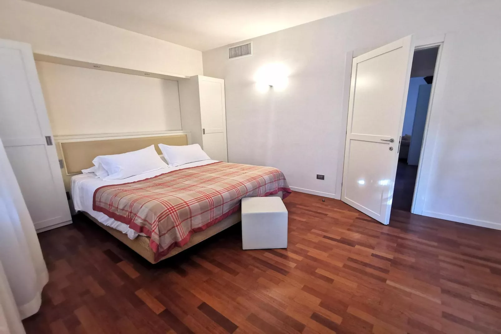 Residence Antico Verbano Meina-Bilo 3J - 3 pers-Slaapkamer