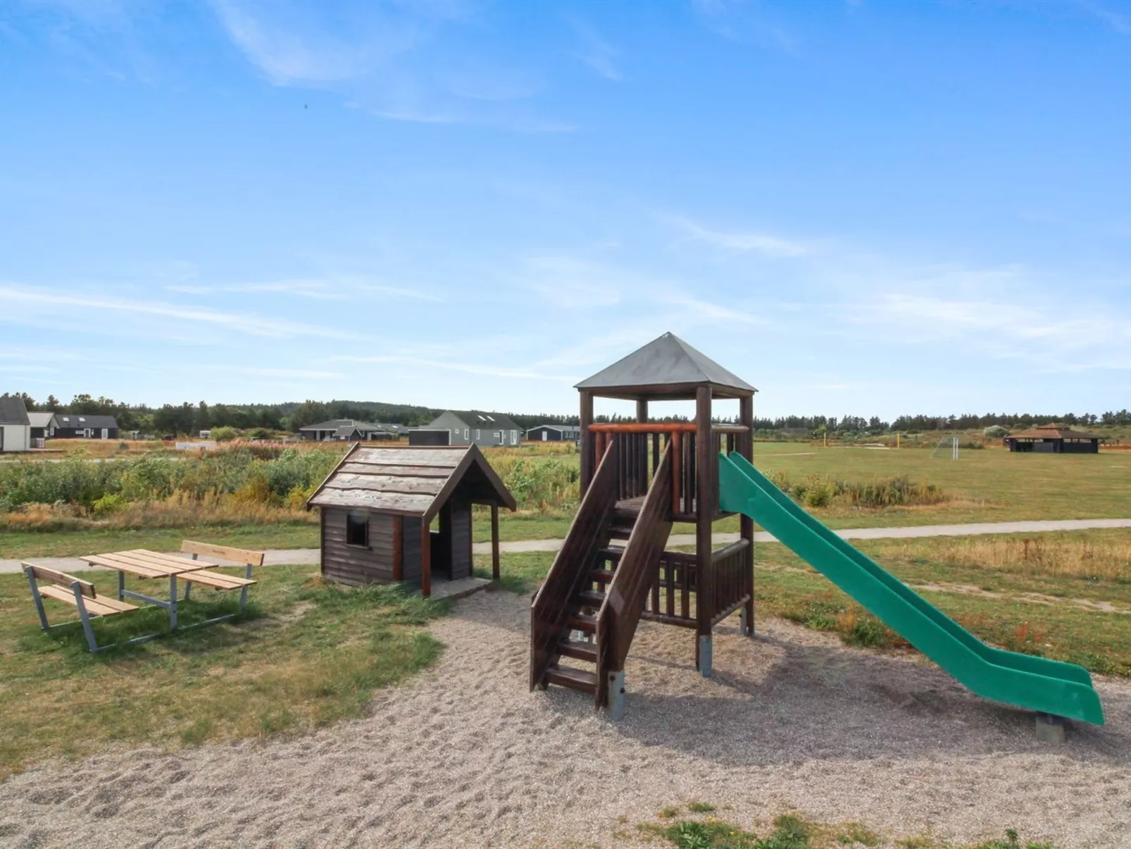 "Asel" - 4km from the sea-Binnen