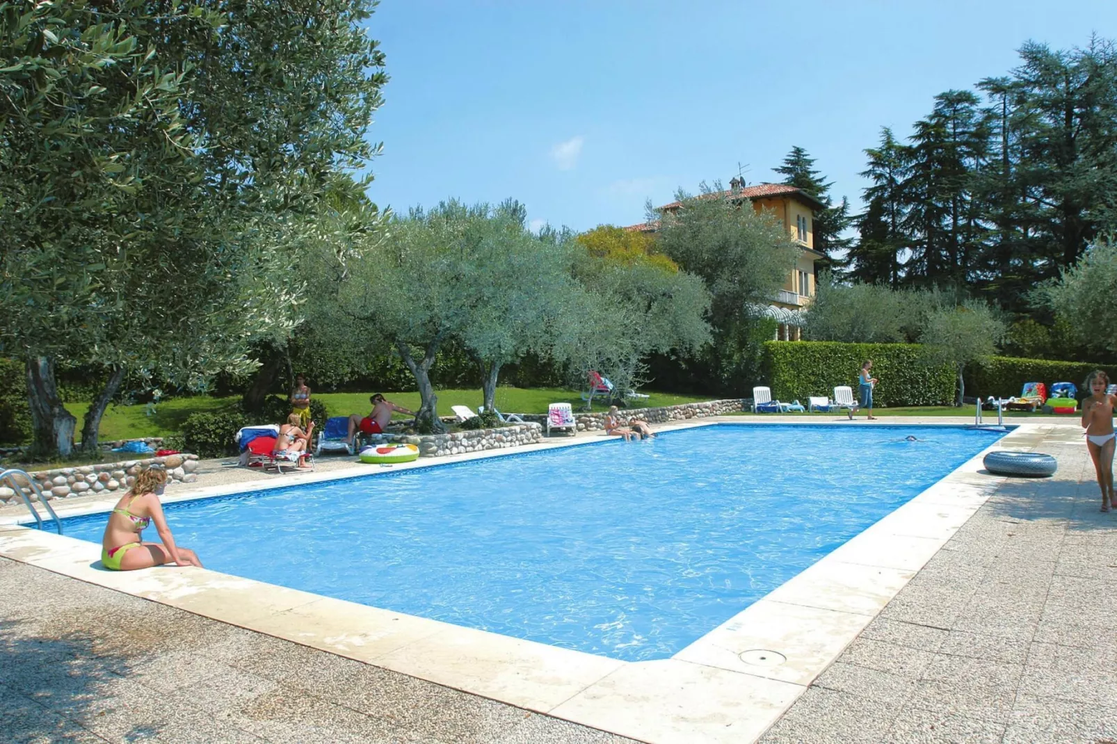 Residence Pratone, Garda-bilo comfort-Zwembad
