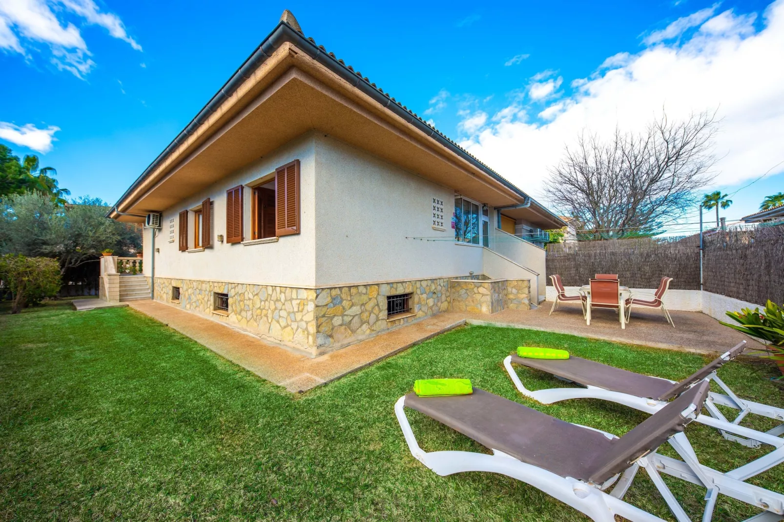 North House-Buitenkant zomer