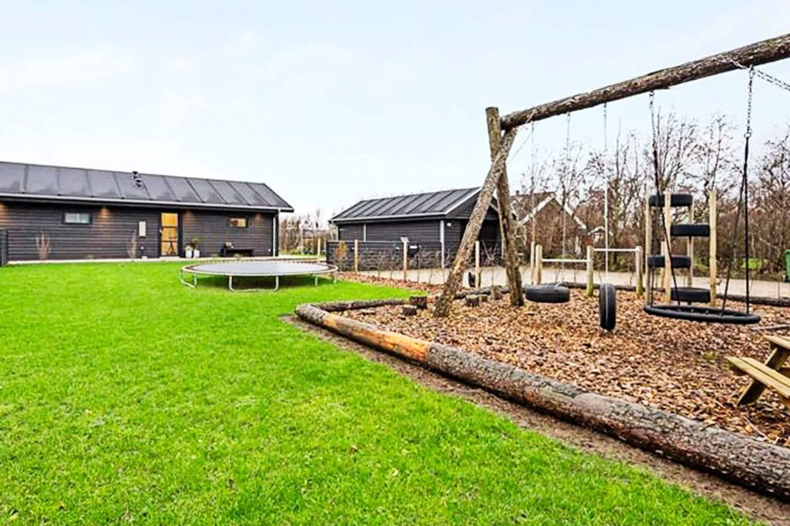 Modern huis met spa -- By Traum Ferienwohnungen-Buitenlucht