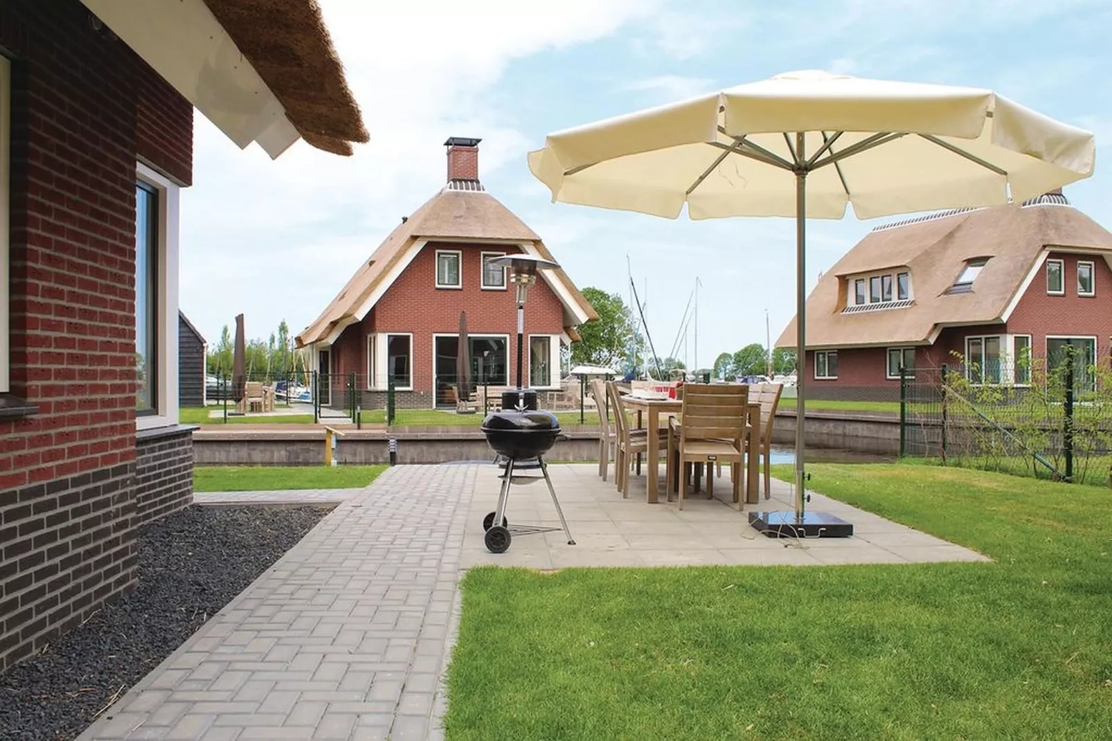 Recreatiepark Idskenhuizen 6-Buitenkant zomer