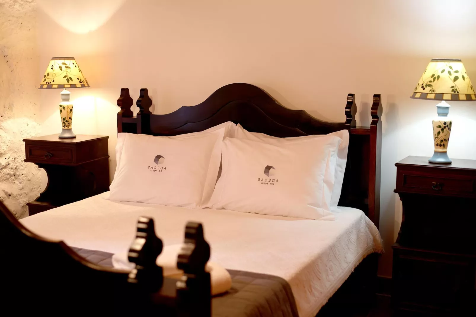 Ferienhäuser Adegas do Pico in Prainha // Adega T2 70-90m2 / sea-Slaapkamer