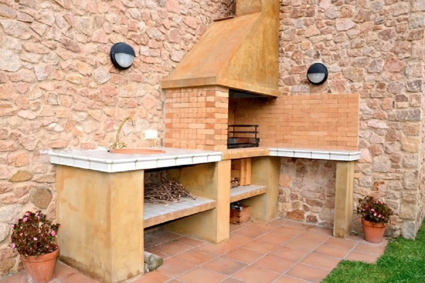 CAN COLL PERATALLADA-Faciliteiten