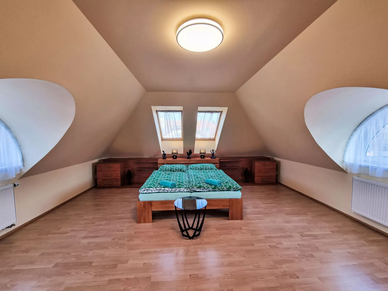 Pool & Garden Villa-Binnen