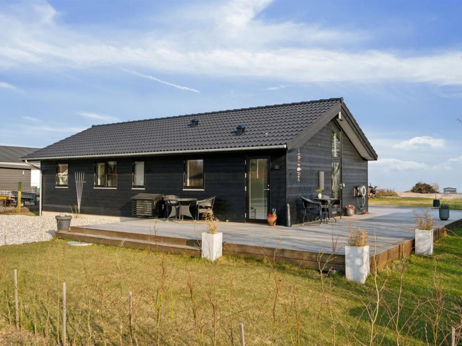 "Viveke" - 10m from the sea-Buiten