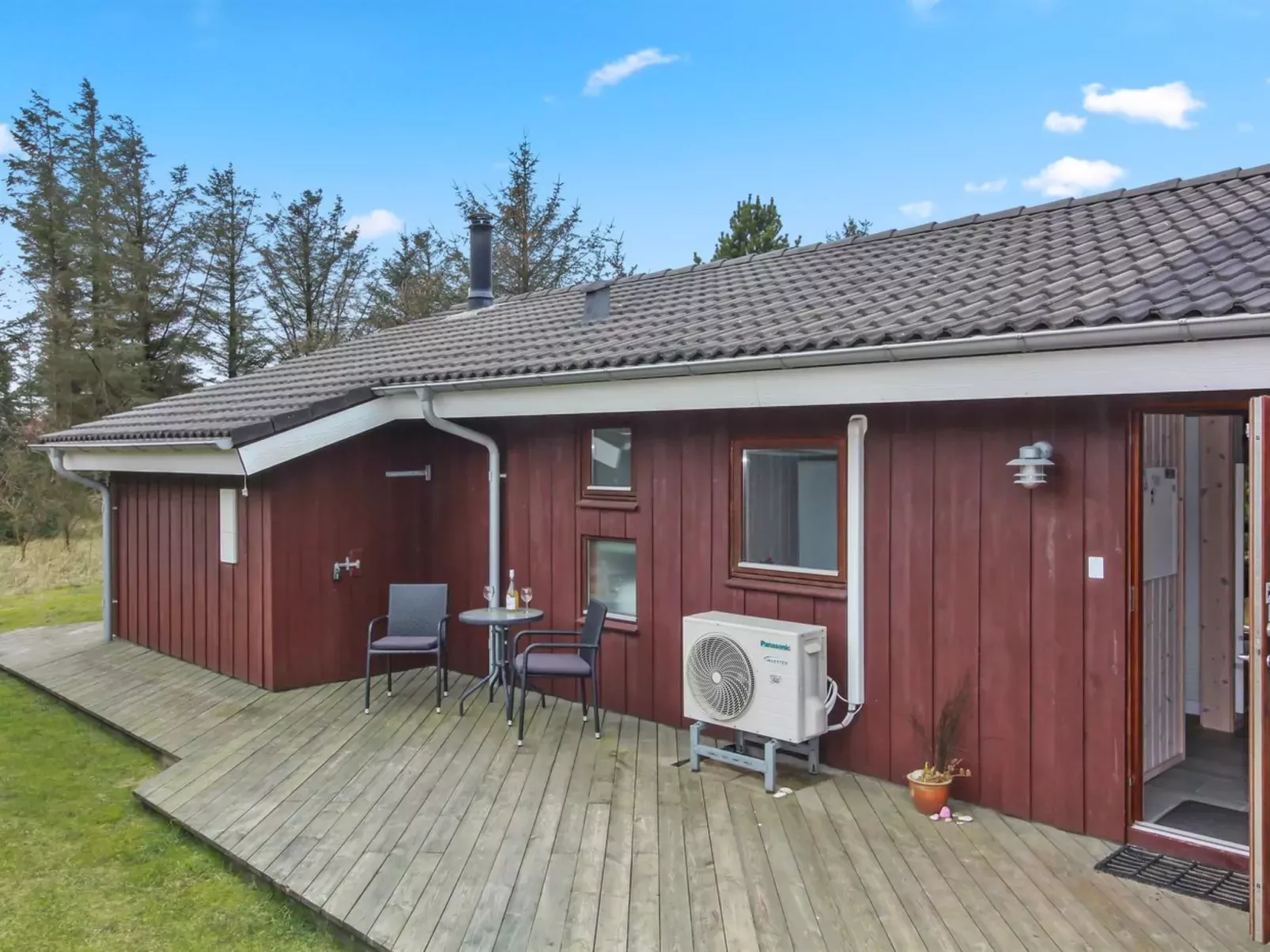 "Arngerd" - 450m from the sea-Buiten