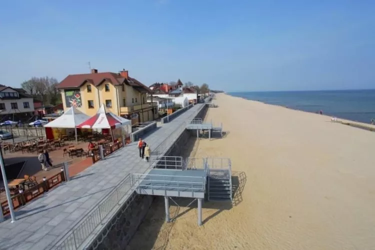 	Parterowe domki wakacyjne dla 5 osób Sarbinowo-Gebieden zomer 1km