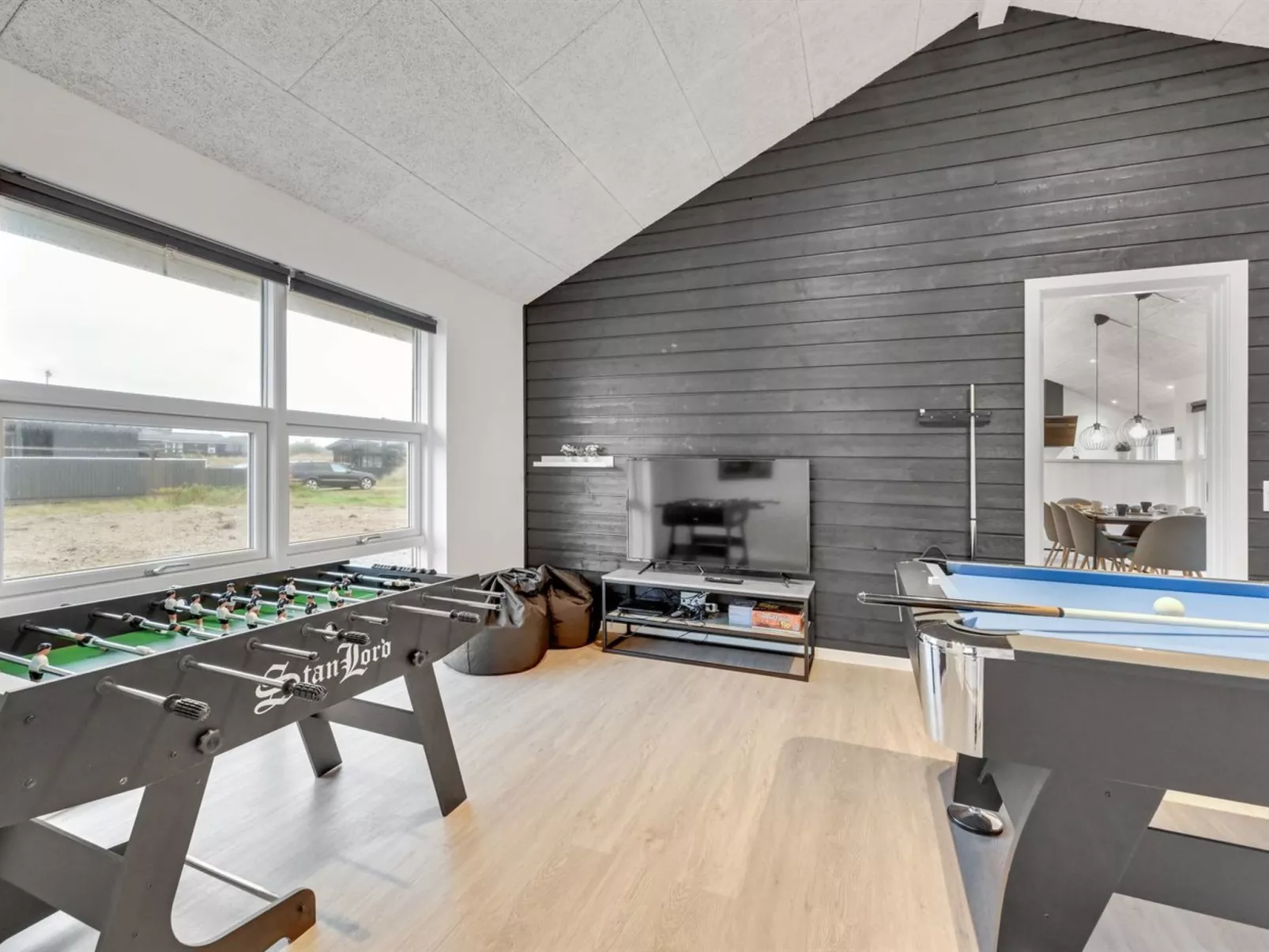 "Nis" - 450m from the sea-Binnen