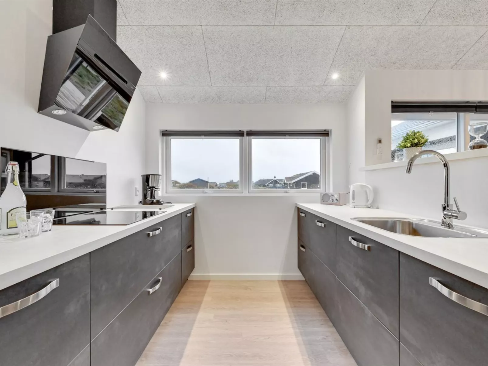 "Nis" - 450m from the sea-Binnen