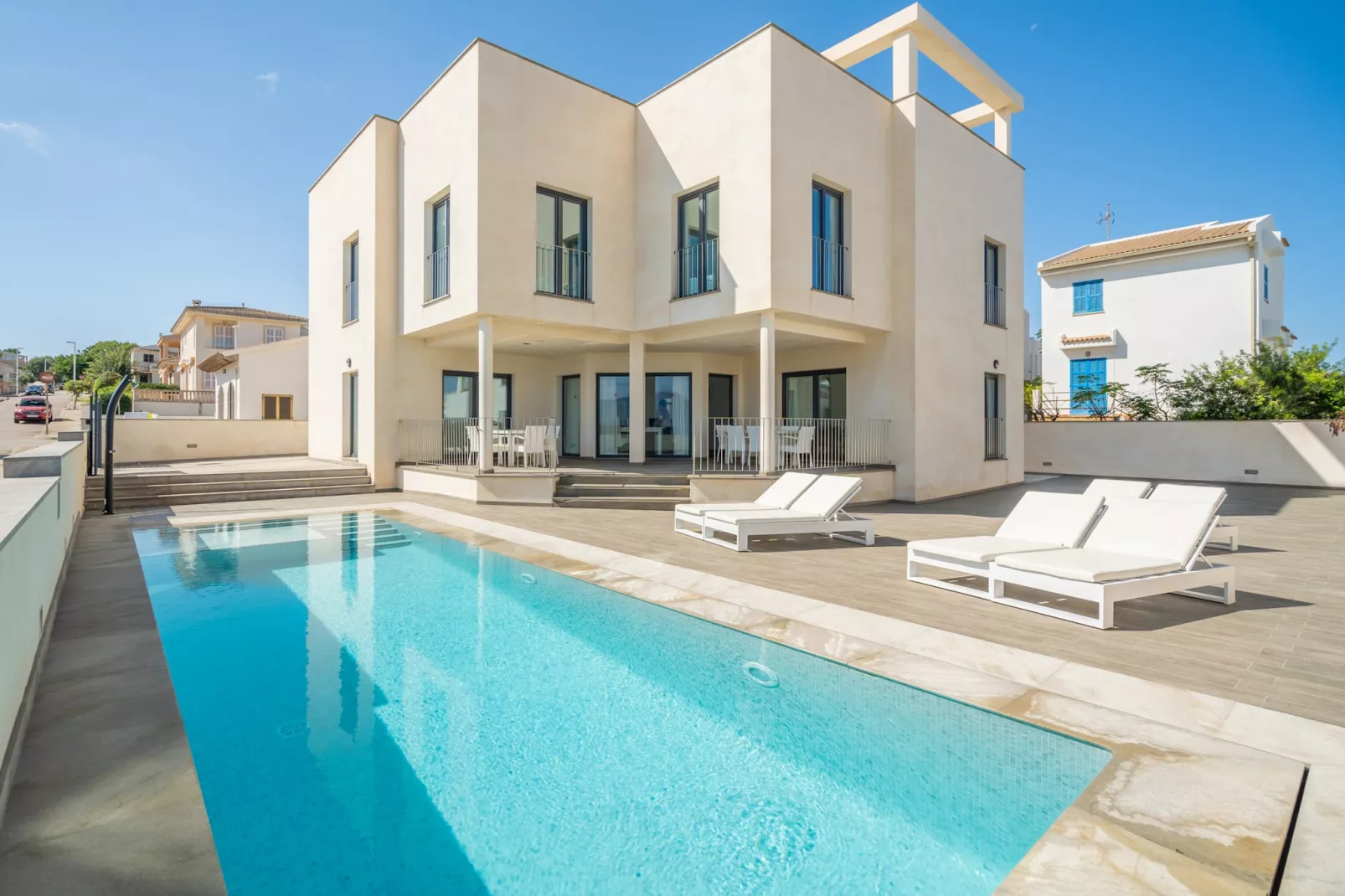 poolofhouse