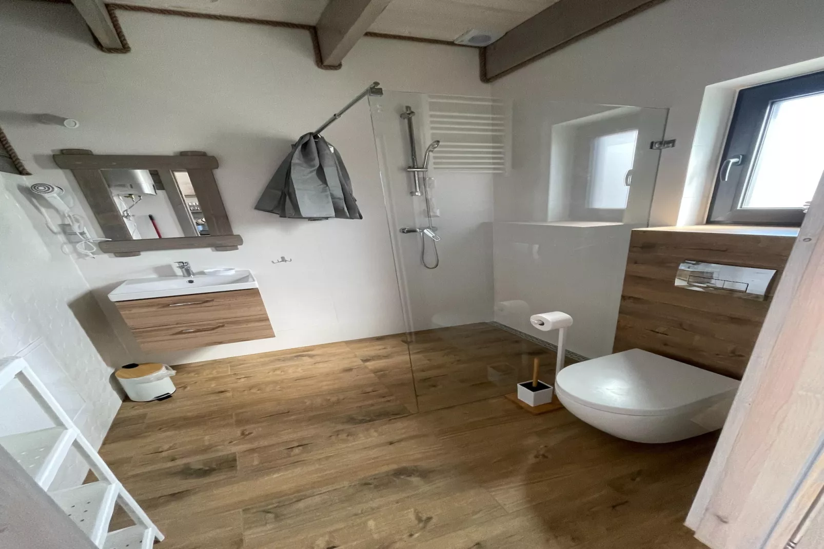 Domki wakacyjne PREMIUM PLUS dla 8 osób Sianożęty-Badkamer