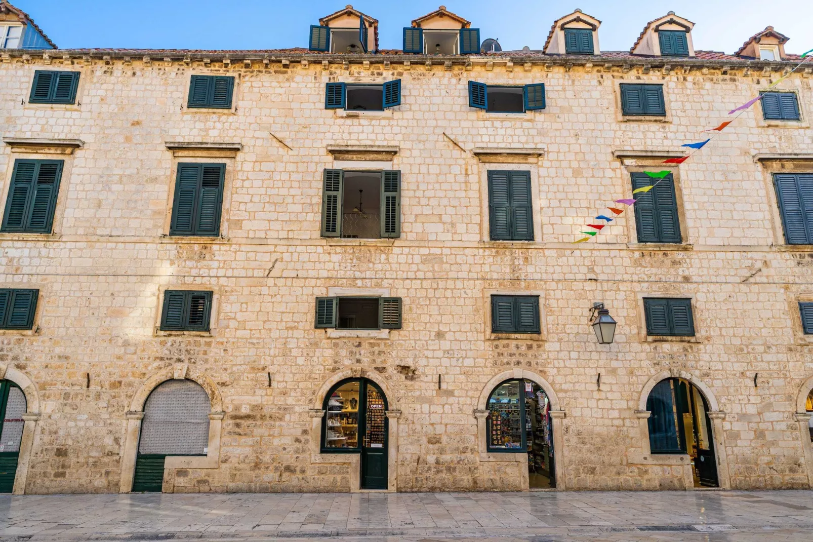 Guest House Lumin - Studio Apartment with City View Third Floor) (BR4)-Sfeer