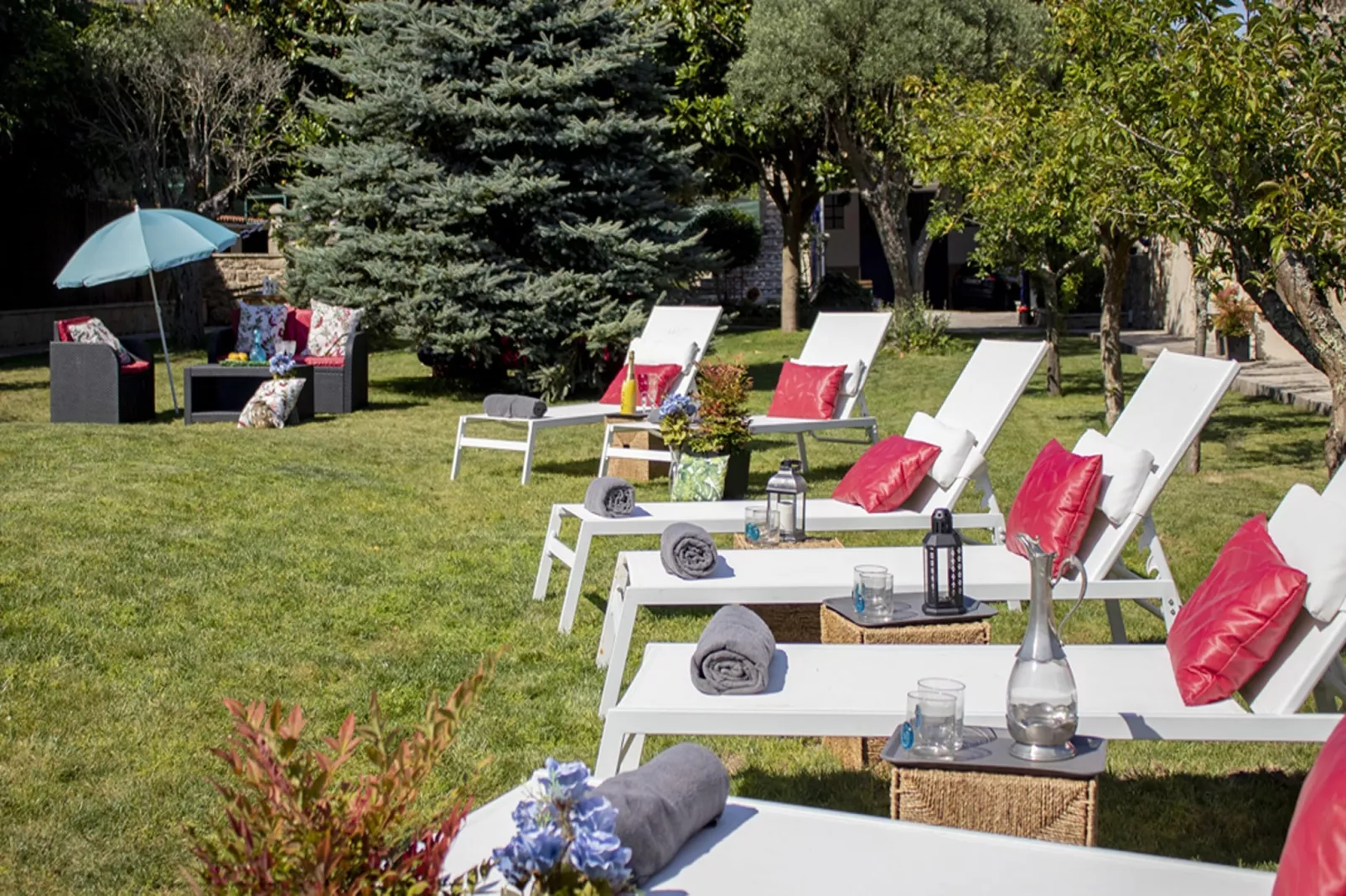 Villa Rosa- Luxury Singular-Tuinen zomer