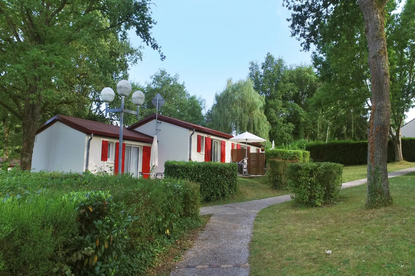 Gîte 3 Pièces 6 Personnes 1  bébé Roncière-Buitenlucht