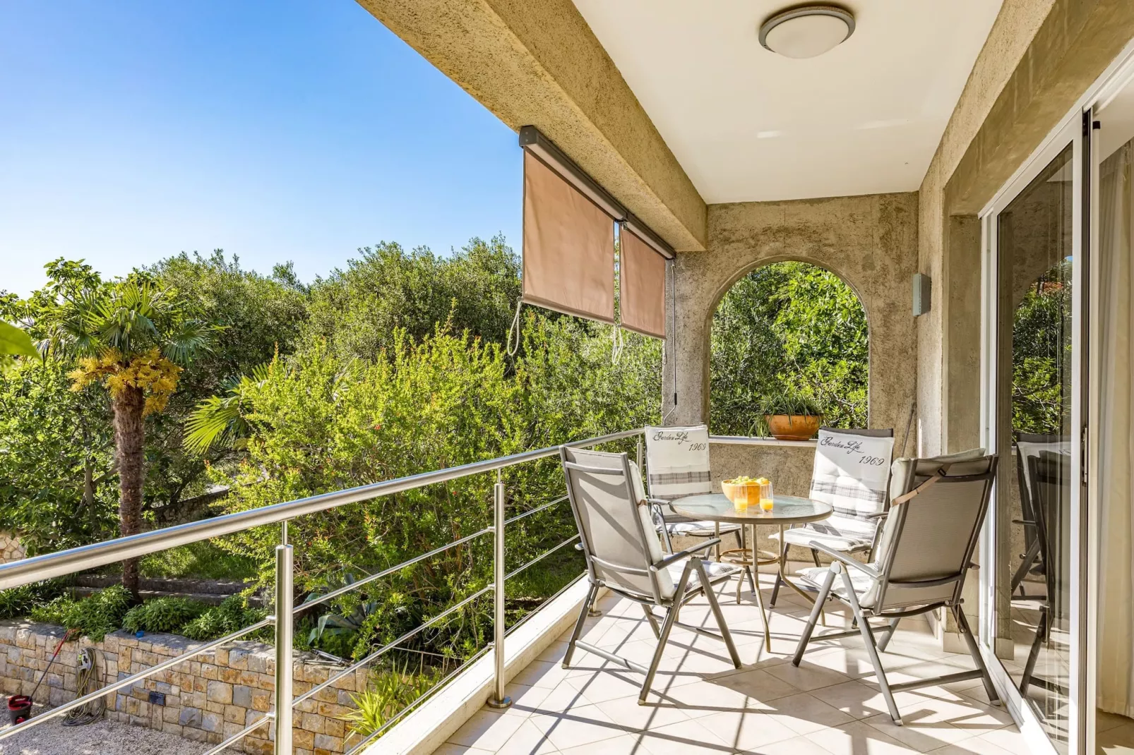 Blanka A1 - Shared Jacuzzi, Magical Garden-Terrasbalkon